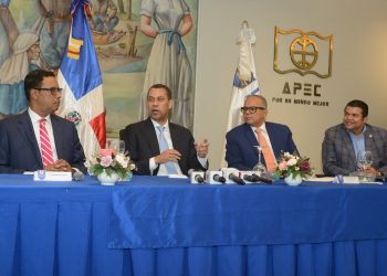 UNAPEC impulsa la reflexión sobre el apagón analógico y la transición a la Televisión Terrestre Digital (TTD)