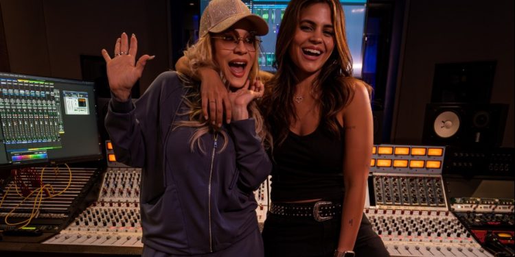 “Las pequeñas cosas” une a Miriam Cruz y Techy Fatule