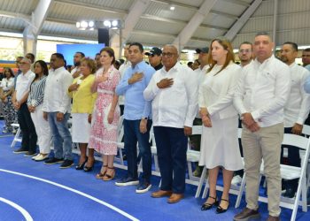 Vicepresidenta Raquel Peña y Ministro Kelvin Cruz reinauguran Polideportivo de Pedro Brand