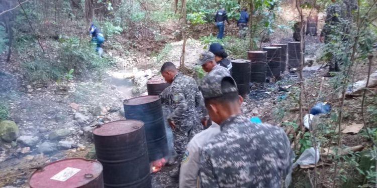 Autoridades desmantelan laboratorios de Triculi en Azua