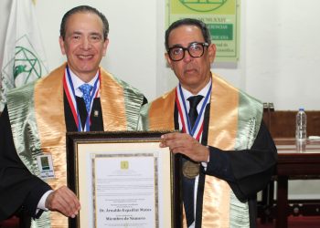 Dr. Arnaldo Espaillat Matos ingresa a la Academia de Ciencias como Miembro de Número