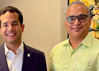 Ex aspirante alcalde de Santiago Jeffrey Infante se reúne con Omar Fernández