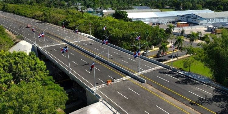 Destacan recaudaciones de los peajes han permitido la construcción y mantenimiento de vías