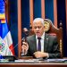 Senado declara de urgencia y aprueba ley que regula la contratación de prospectos del béisbol Liga de Verano en RD