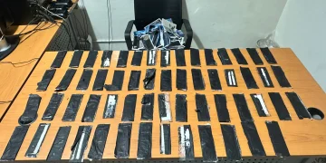 Frustran envío de más de 50 recordatorios llenos de cocaína a EE.UU.