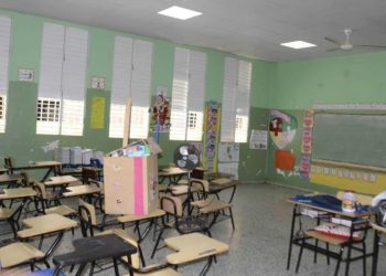 ADP paraliza docencia por tres días en Las Terrenas por supuestos abusos de la directora distrital