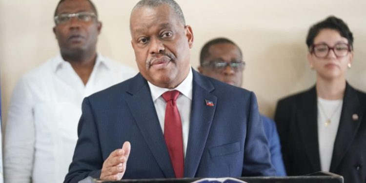 Consejo Presidencial de Haití decide destituir al primer ministro en lucha de poder