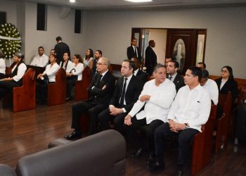 Dirigentes del PLD asisten al velatorio de Juan Rodríguez, miembro del CC