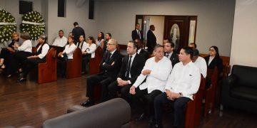 Dirigentes del PLD asisten al velatorio de Juan Rodríguez, miembro del CC