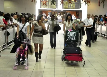 Aduanas incrementa hasta 5 mil dólares la gracia navideña por familia