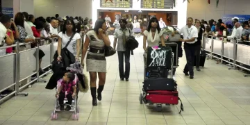 Aduanas incrementa hasta 5 mil dólares la gracia navideña por familia