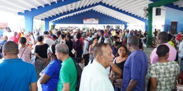 Más de 100 mil personas adquirieron productos para la cena de Nochebuena en Feria Navidad del Cambio con el Inespre en la Ciudad Ganadera