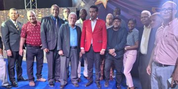 Premios Triunfo 2024 reconoce a Nelson Gutiérrez en Santo Domingo Norte