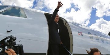 Presidente Abinader viaja al Estado de Qatar para participar en el Foro Mundial de Doha