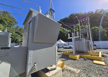 EDENORTE sustituye transformador en Sabana Iglesia