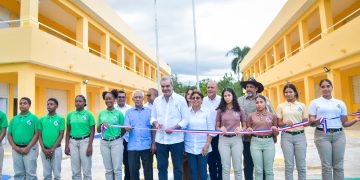Presidente Luis Abinader inaugura ampliación del Instituto Tecnológico San Ignacio de Loyola en Dajabón