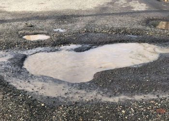 MOPC informa trabaja con CAASD para solucionar problemas de drenaje afectan asfaltado en vías GSD