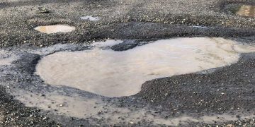 MOPC informa trabaja con CAASD para solucionar problemas de drenaje afectan asfaltado en vías GSD