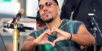 Espectáculos Públicos advierte a Romeo Santos por interpretar ‘La Suegra’ en su concierto en el Olímpico