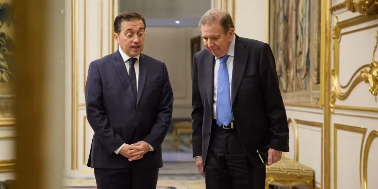 España formaliza asilo político para Edmundo González Urrutia