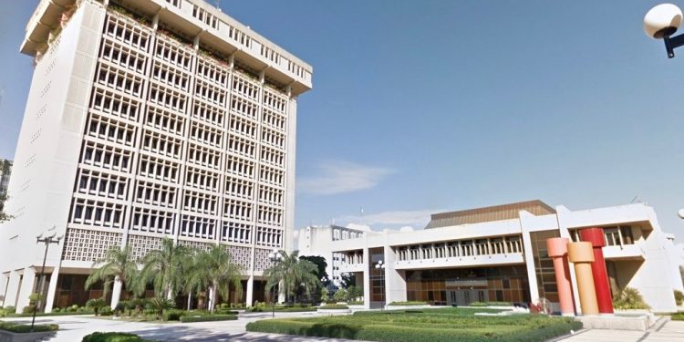 Presidente de VRA Seguros sobre liberación del encaje legal: "inyecta liquidez al sistema financiero"