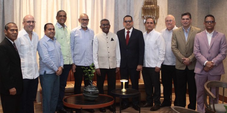 FEDOTEX reconoce a Víctor Castro e INABIE en su tradicional encuentro navideño