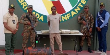 Ejército ocupa 10 pacas de marihuana dentro de dos tanques de gas en San Juan