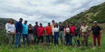 Energía y Minas capacita agricultores de Azua en conservación del agua y sostenibilidad de sus cultivos
