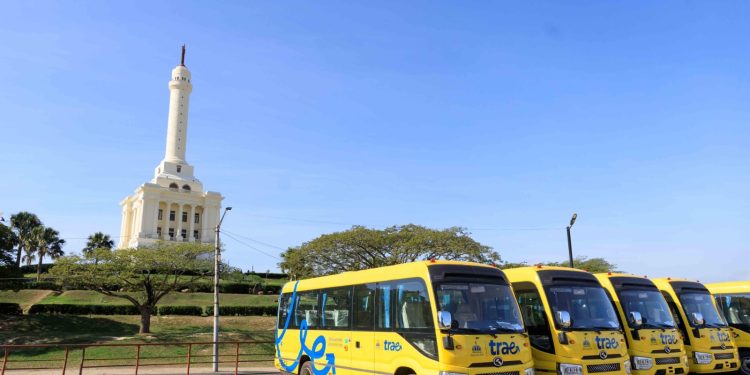 TRAE informa autobuses eléctricos ofrecen servicio de manera regular en Santiago
