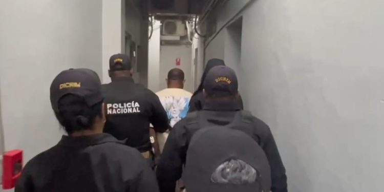 Capturan presunto violador en serie operaba como falso conductor de una ruta en DN