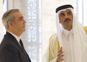 Presidente Abinader se reúne con Emir de Qatar