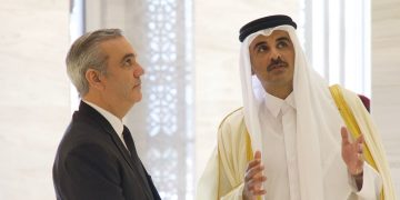 Presidente Abinader se reúne con Emir de Qatar