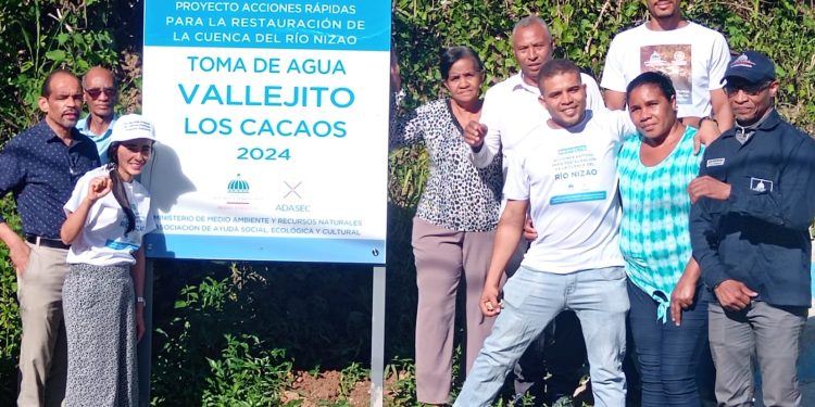 MMRN y ADASEC entrega 3 acueductos en Los Cacaos