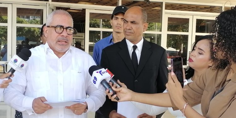 Someten juez consejera del Poder Judicial y fiscal de Barahona por expropiación de una finca