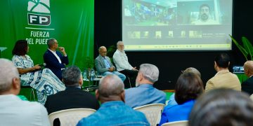 Fuerza del Pueblo lleva a cabo conferencia sobre Institucionalización y Modernización Partidaria
