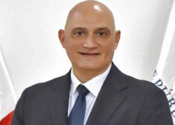 Renuncia el ministro de Economía Pavel Isa Contreras