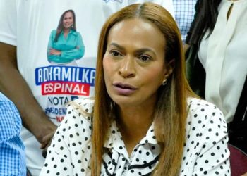 Adhamilka Espinal expresa solidaridad por el fallecimiento del profesor Gregorio Ramírez
