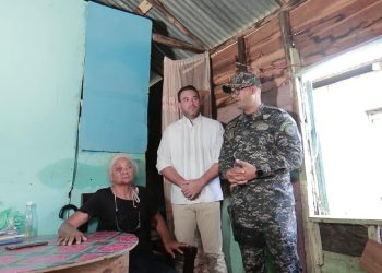 Interior y Policía brinda apoyo integral a mujer agredida en Villa Altagracia