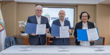 PNVC y UNICARIBE firman convenio para capacitar dirigentes y afiliados del partido