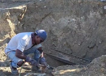 CECCOM y MP descubren supuesto reservorio de combustible que resultó ser un tanque de agua