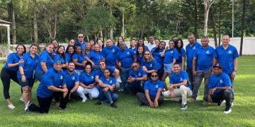 Gastroenterólogos conmemoran su día en un ambiente ameno y fraterno