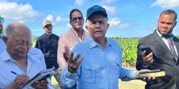 Presentan Drone T-50 aplicado en la agricultura, en un Día de Campo organizado por la JAD