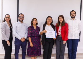 Universidad APEC y APAP culminan primera cohorte del Programa de Formación Continua SOMOS APAP