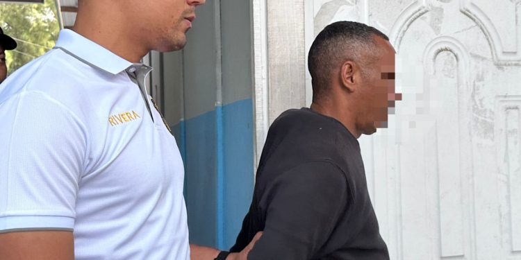 Policía Nacional envía a la justicia hombre por muerte de locutor en Santiago