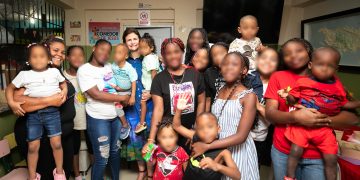 Raquel Peña cierra el año compartiendo alegría y esperanza con los niños del Hogar Familia Bethesda