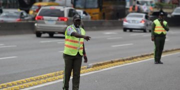 DIGESETT realiza operativo de vehículos mal estacionados en Villa Juana