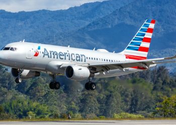 American Airlines interrumpe sus vuelos por una falla en Estados Unidos