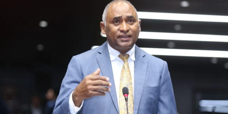 Julito Fulcar pide “sean cancelados” los que buscan candidaturas presidenciales del PRM