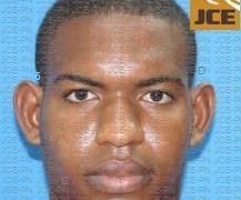 Policía Nacional busca a reconocidos delincuentes “Boca” y “Orbis”, autores de asalto violento en negocio en La Zurza, DN