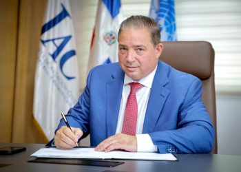 Porcella destaca labor del ministro de turismo y adelanta firmarán acuerdos aéreos en Fitur 2025